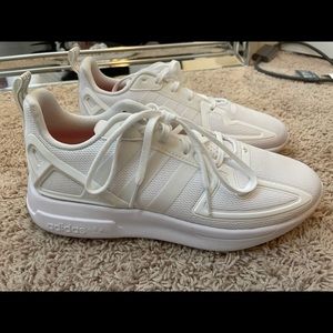 adidas originals zx 2k flux sneakers triple white